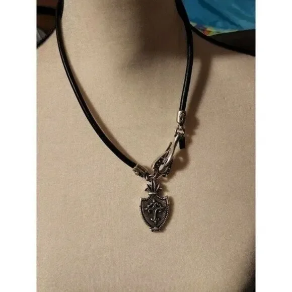 Leather Necklace Crest Man Gothic Family Crest Cross - Picture 10 of 10